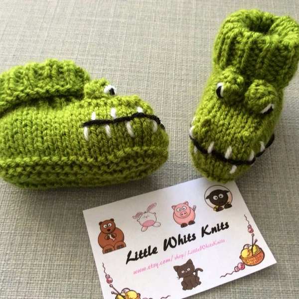 Crocodile baby booties knitting pattern animal baby boots shoes alligator socks boy baby girl baby slippers winter gift