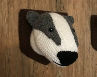 Badger Head Knitting pattern Faux taxidermy animal head bear hunting trophy knit toy woodland knitted pdf download