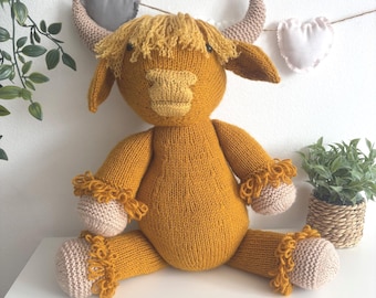 Chunky Highland Cow Toy Knitting Pattern / Big Animal Plushie PDF Download / Large Easy Fun Tutorial