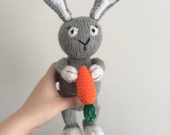 Easter Bunny toy *knitting pattern*