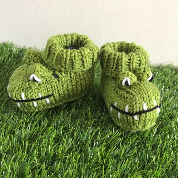 HANDMADE CROCHET BABY BOOTIES /"CROCODILES/"