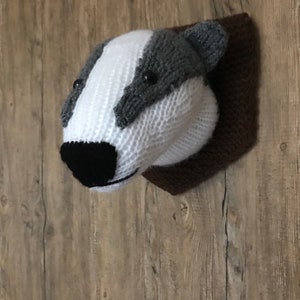 Badger Head Knitting pattern Faux taxidermy animal head bear hunting trophy knit toy woodland knitted pdf download image 5