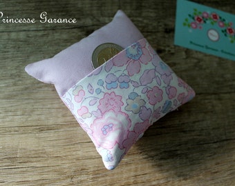 Dent de lait, Anniversaire *Petit coussin dent de lait, petite souris, Liberty Betsy Buvard- sur commande