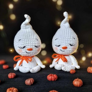 Crochet yoga ghost amigurumi pattern - Crochet meditation ghost amigurumi pattern - ENG