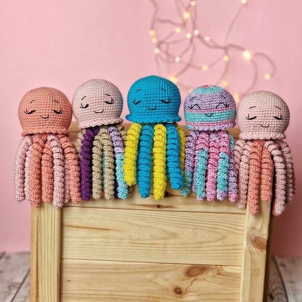 No sew jellyfish amigurumi for premature babies in NICU crochet pattern - ENG