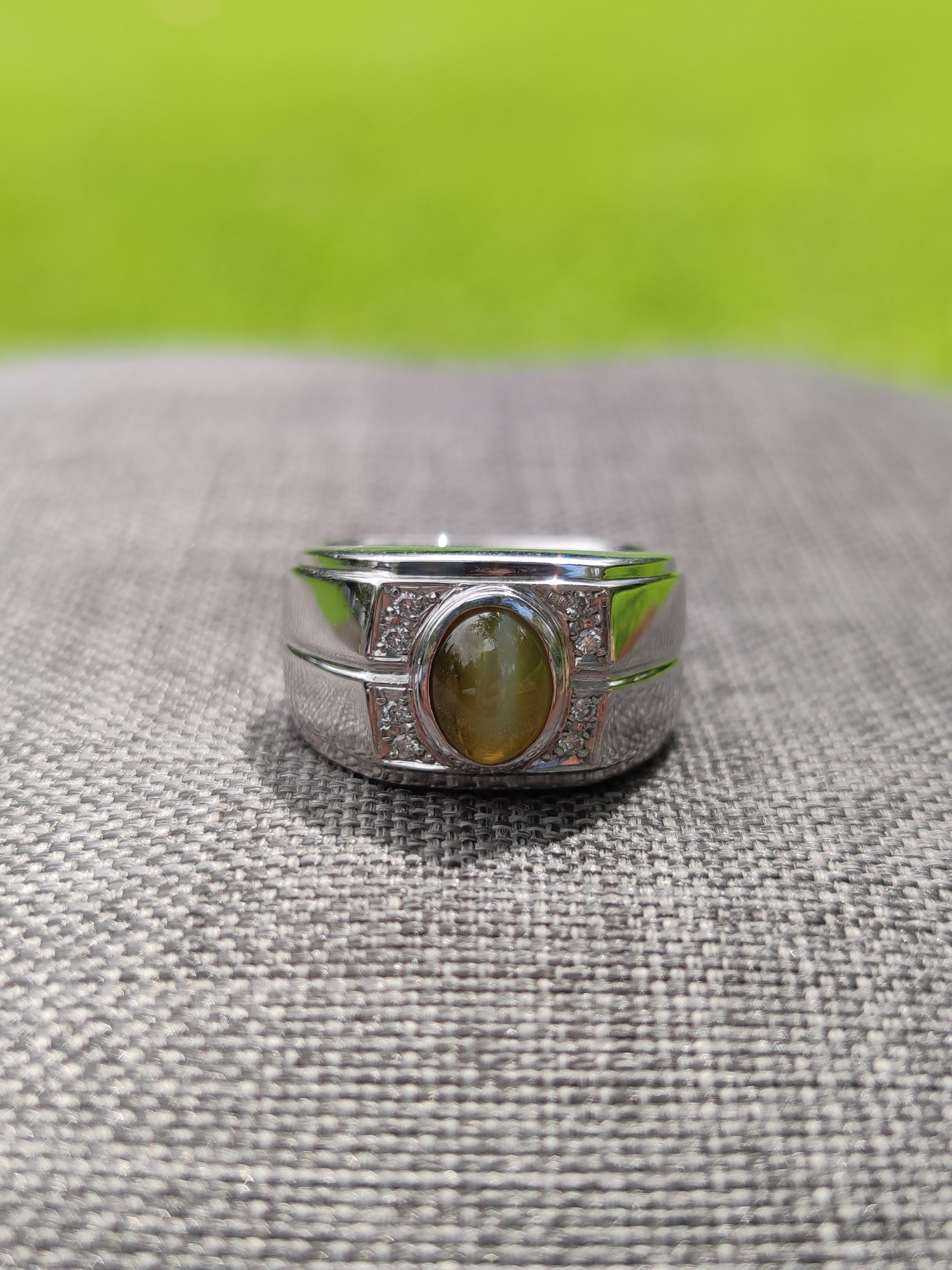 Tisento synthetic cats eye ring — Guess & Co Jewellers