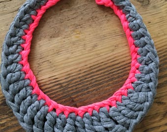 Crochet Necklace PDF - Crescent moon Crochet Necklace Pattern, T shirt yarn, Easy Make
