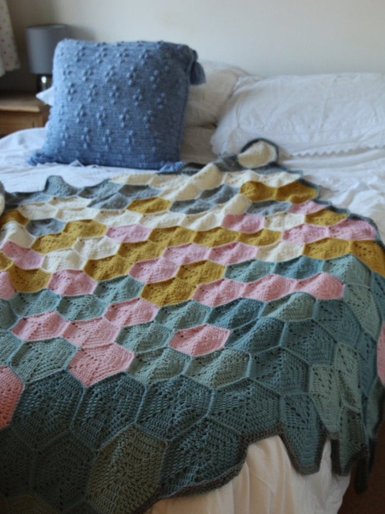 Crochet Hexagan Blanket PDF Pattern Instant Download. image 2