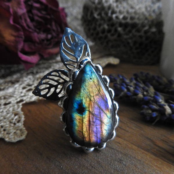 Purple Labradorite Leaf Adjustable Ring 2 // Boho // Gypsy // Hippie // Bohemian // Healing // Yoga // Energy // Zen // Metaphysical Jewelry