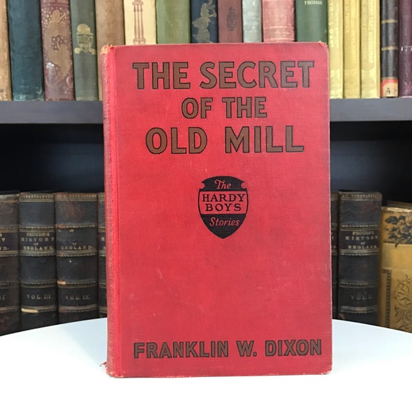 Secret Of The Old Mill - Franklin W Dixon - 1927 - First Edition - Black Shield - Red Book - Hard Boys - Rare Book - Scarce Book