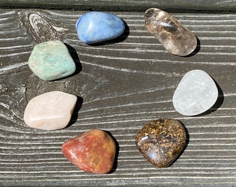 7 Chakra Tumbled Crystal Meditation Set