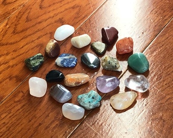 Natural Crystals | Bag of Gems | Healing Crystals | Lithomantic Divination Tool