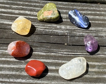 7 Chakra Tumbled Crystal Meditation Set | Travel Size