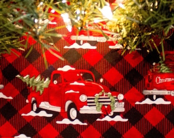 Christmas Tree Skirt-Truck-Red Truck Christmas-Tree Skirt-Rustic Christmas-Farmhouse Decor-Christmas Tree-Buffalo Plaid-Vintage Truck 42"