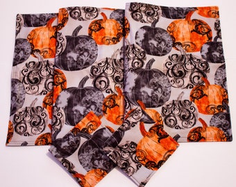 Halloween Table Runner-Table Runner-Table Decoration-Halloween-Pumpkin Table Runner-Jack O Lantern-Table Setting-Kitchen Decor