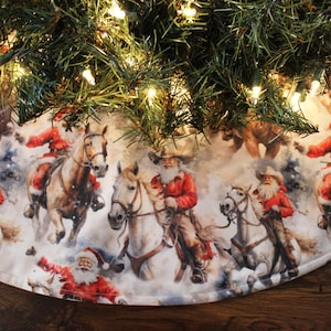 Christmas Tree Skirt-Santa-Barn-Rodeo Tree Skirt-Cowboy Tree Skirt-Farmhouse-Western Decor-Southwestern-Horse Tree Skirt-Barrel Racer-42&quot;