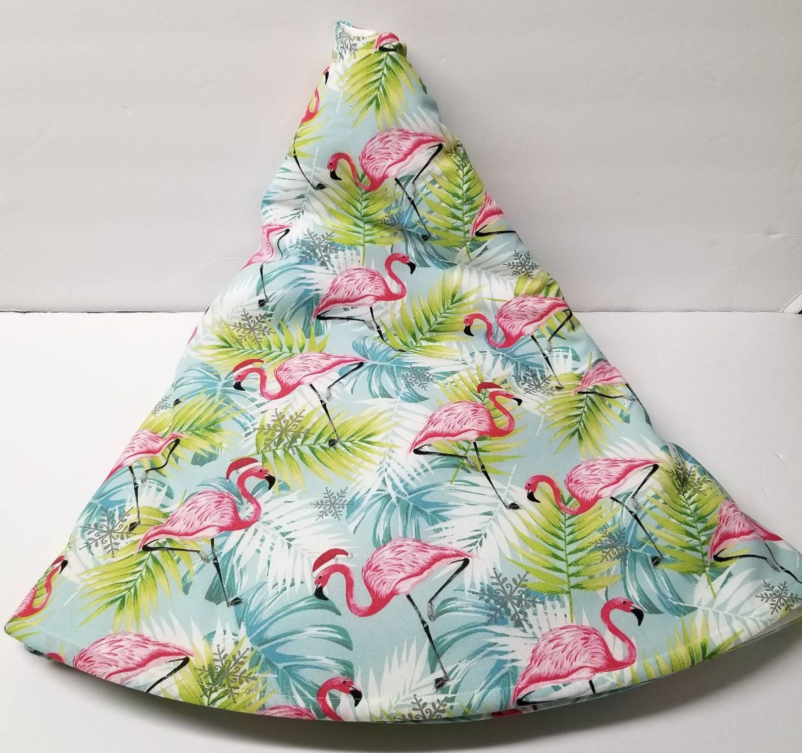 Flamingo Tree Skirt 