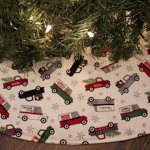 Christmas Tree Skirt-Antique Truck Decoration-Classic Truck-Vintage Truck Tree Skirt-Christmas Decoration-Antique Truck-Holiday Decor-42-43