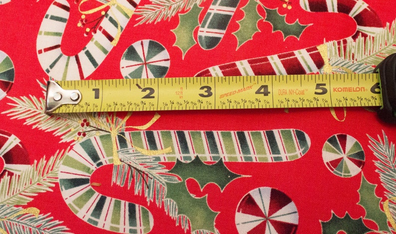 Christmas Tree Skirt-Candy Cane-Holiday Decor-Christmas Decoration-Red-White-Holly-Tree Skirt-Candy-Holiday Candy-Old Fashioned-36