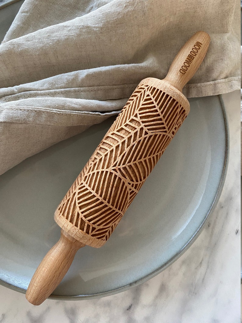 MODERN LEAVES MINI embossing rolling pin for cookies, laser engraved, solid wood, perfect Christmas gift, Mothers Day present image 2
