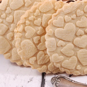 HEARTS MINI embossing rolling pin for cookies, embossed biscuits, wooden Christmas present, Mothers Day gift, laser engraved, Valentine image 2