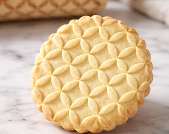 Kumiko Pattern Rolling Pin: Engraved Beech Wood Cookie Embosser
