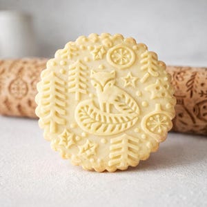 Engraved Rolling Pin: Scandinavian Folk Christmas Cookies, Beech wood mold