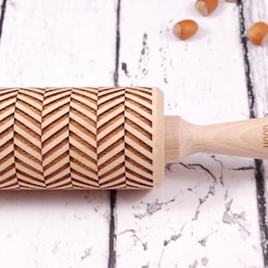 Herringbone Embossing Rolling Pin: Solid Wood Cookie Stamp