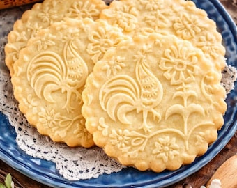 Juego de rodillos con relieve: diseños de arte popular escandinavo y polaco