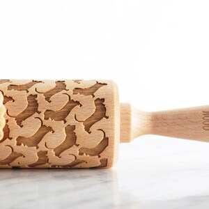 Basset Hound Engraved Rolling Pin: Beechwood Embossed Cookie Maker