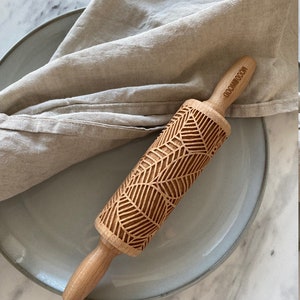 MODERN LEAVES MINI embossing rolling pin for cookies, laser engraved, solid wood, perfect Christmas gift, Mothers Day present image 3