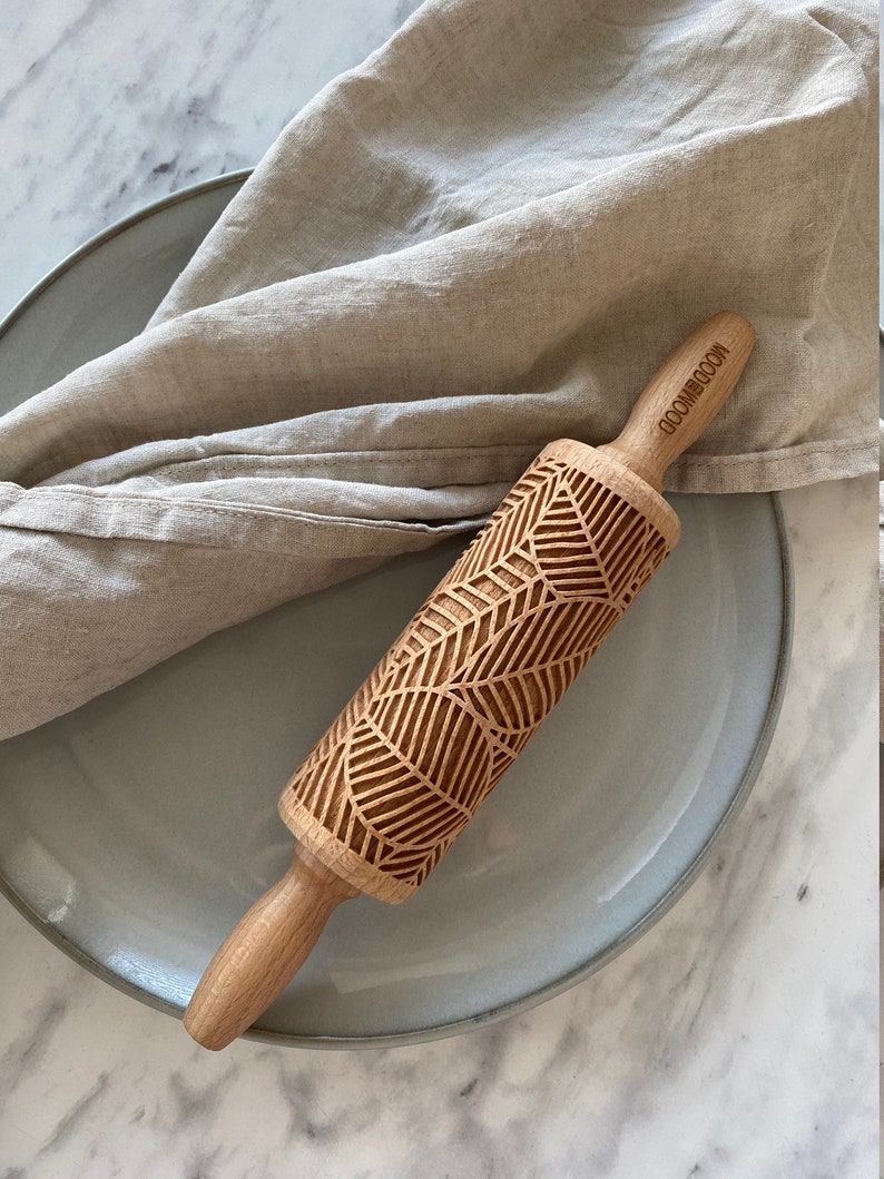 MODERN LEAVES MINI embossing rolling pin for cookies, laser engraved, solid wood, perfect Christmas gift, Mothers Day present image 3