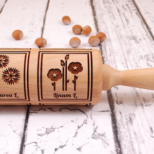 Herbarium plant pattern engraved rolling pin wooden handmade – cookie embossing, Christmas cookies, baking gift idea