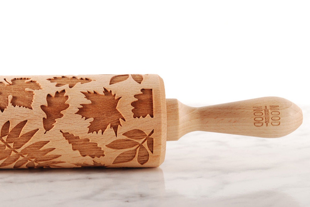 AUTUMN LEAVES - embossed, engraved rolling pin for cookies - perfect gift idea, floral, organic, Christmas gift idea, Mother's Day gift idea