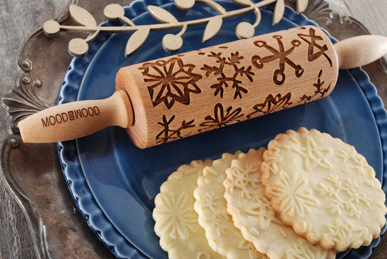 HAND DRAWN SNOWFLAKES mini embossed, engraved rolling pin for cookies, Christmas gift idea, natural, floral, Mothers Day gift image 1