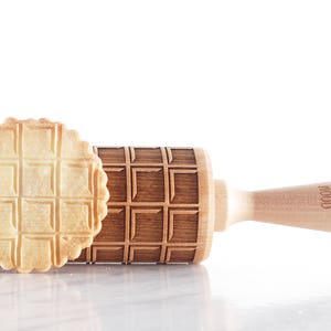 Rouleau à pâtisserie gravé pour tablette de chocolat : tampon de biscuit en bois de hêtre, fait main en Pologne