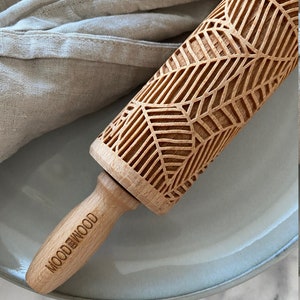 MODERN LEAVES MINI embossing rolling pin for cookies, laser engraved, solid wood, perfect Christmas gift, Mothers Day present image 6