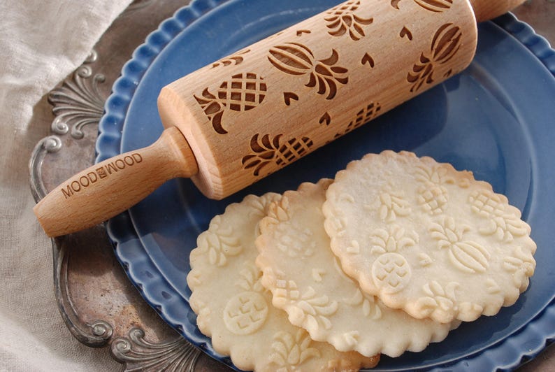 PINEAPPLES MINI embossing rolling pin for cookies, laser engraved, solid wood, Christmas gift, Mothers Day gift, exotic, tropical fruit image 3