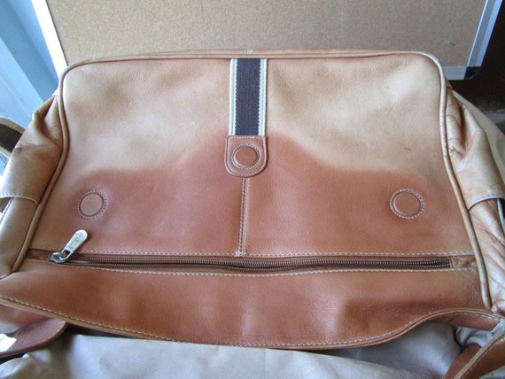 Piel Shoulder Bag - image 8