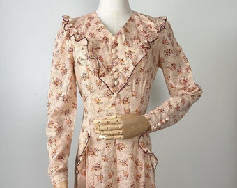 70s Peach Floral Prairie Dress Vintage Maxi Long Sleeve Vera Mont Cottagecore Cream Autumn Fall Small S