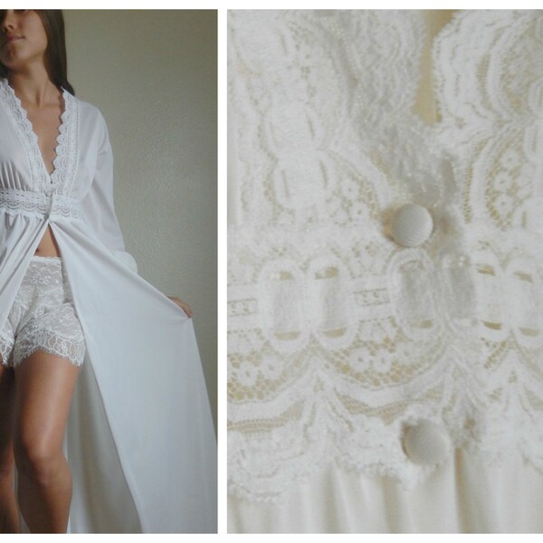 80s White Olga Robe // Vintage Nylon Lace Bridal Wedding Long Sleeve Negligee Gown Robe, Size: S