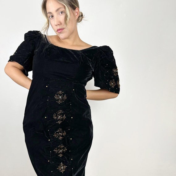 50s 60s Black Velvet Dress Vintage Beaded Snowfla… - image 1