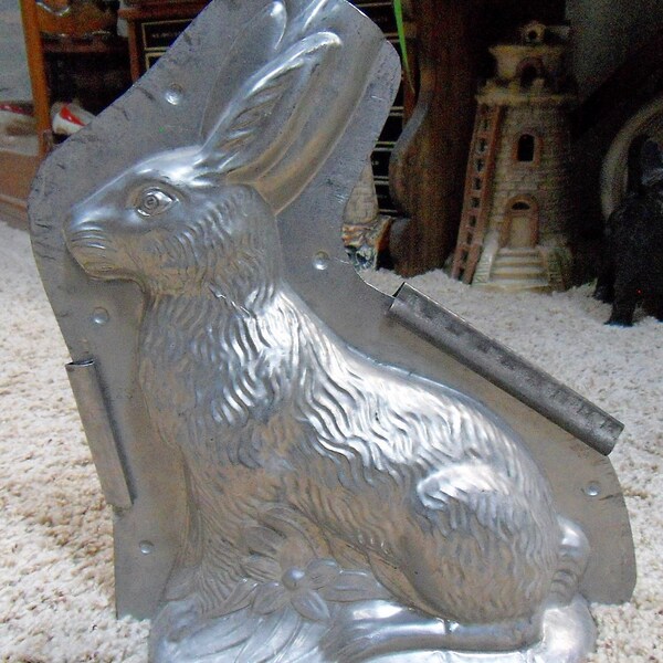 Vintage 12" Sitting Bunny Rabbit w/Flower 2-Part Candy Chocolate Mold Heris Germany