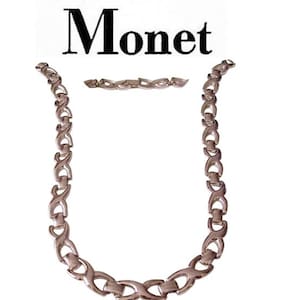 Monet Crossed Band Necklace Choker Silver Tone Vintage 18 Inches Long Square Bar Connector Smooth Link Chain Foldover Clasp