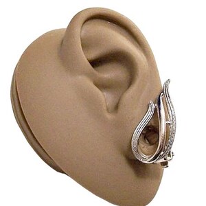 Sarah Coventry Swirl Loop Hoop Clip On Earrings Silver Tone Vintage Double Layered Smooth Textured Open Rib Bands