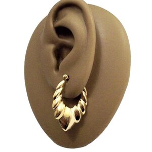 14kt Yellow Gold Pierced Shrimp Hoop Earrings Vintage 1980's Solid Graduated Ribbed Door Knocker Style Oval Shape Rings