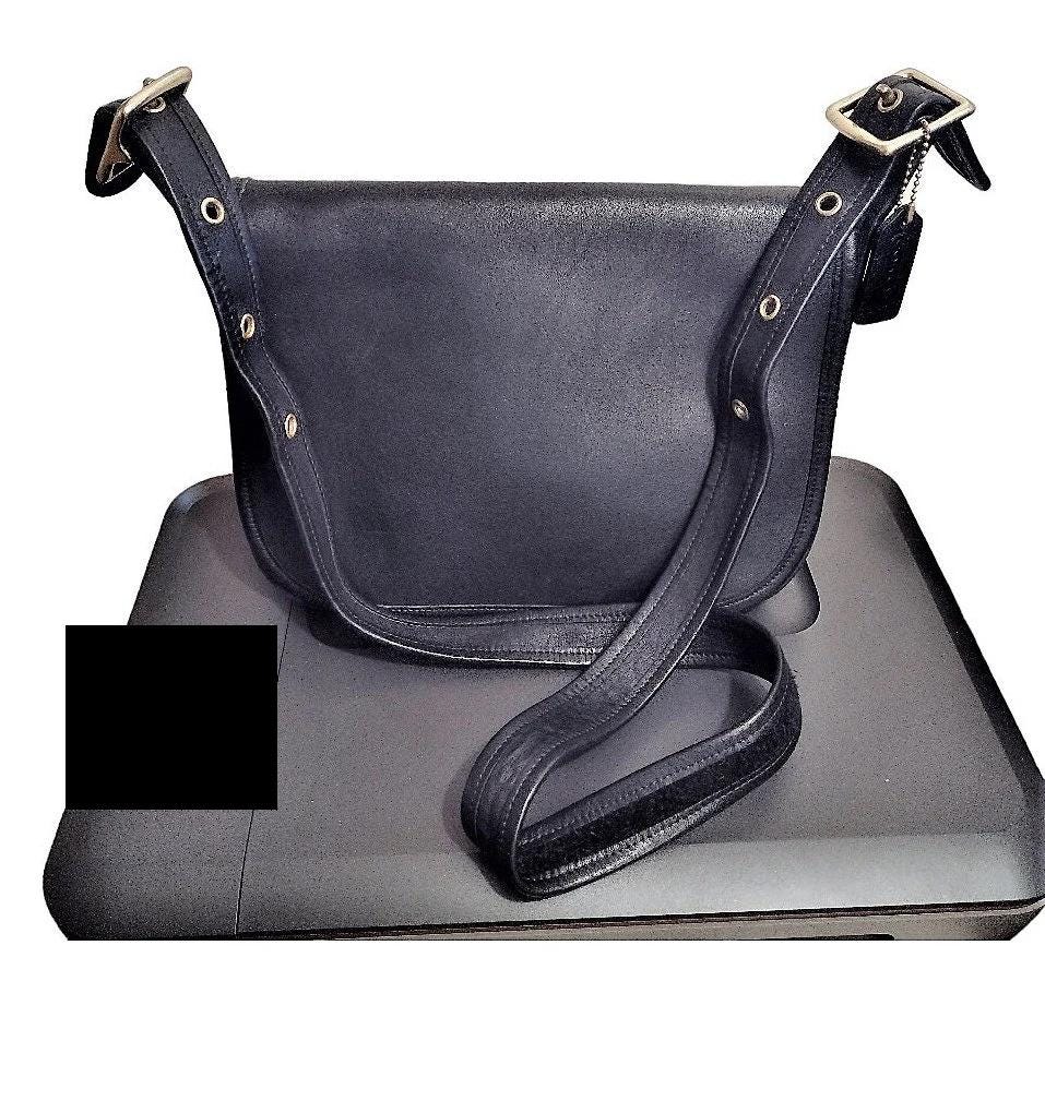 バッグ COACH Vintage Leather Black Shoulder Bag il_fullxfull.6924689347_rsdp.jpg