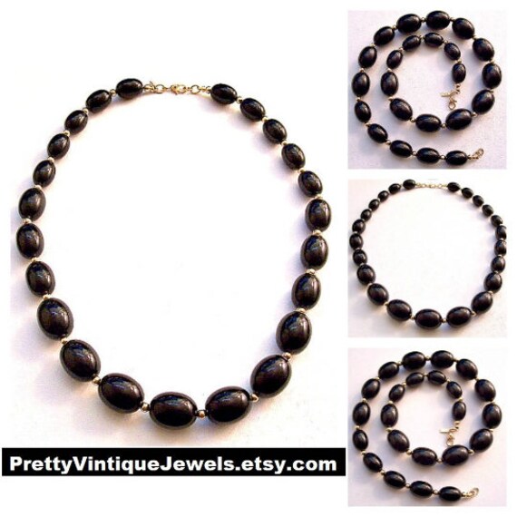 Monet Oval Black Lucite Graduated Bead Choker Nec… - image 5