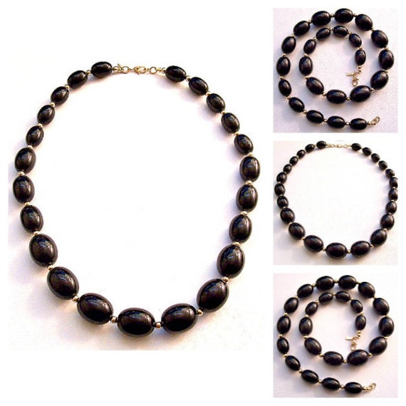 Monet Oval Black Lucite Graduated Bead Choker Nec… - image 10