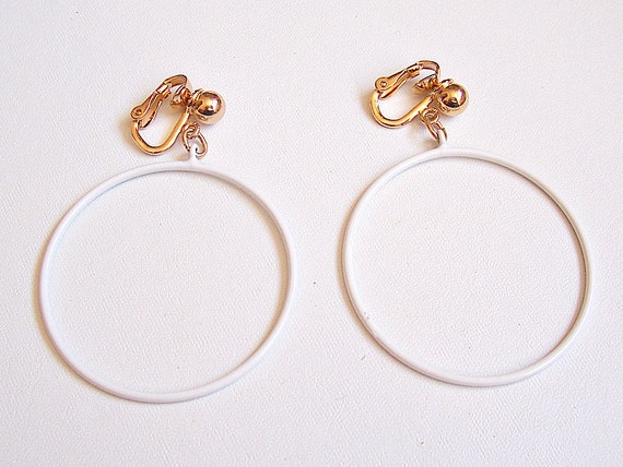 Napier White Thin Hoops Clip On Earrings Gold Ton… - image 6